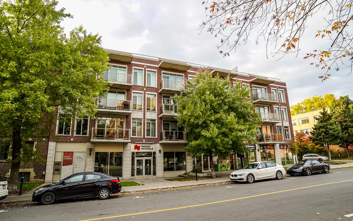 5855 Monkland